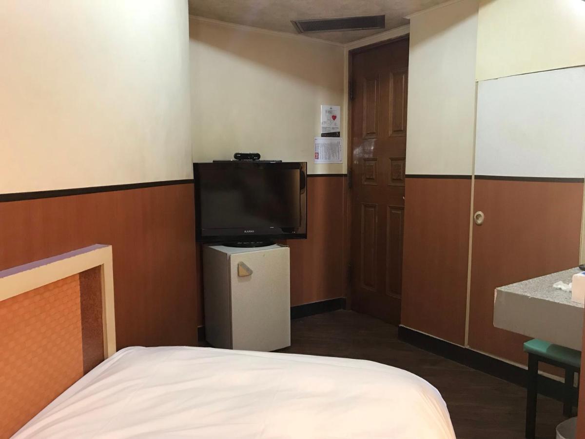 Huang Kai Hotel Taichung Eksteriør billede