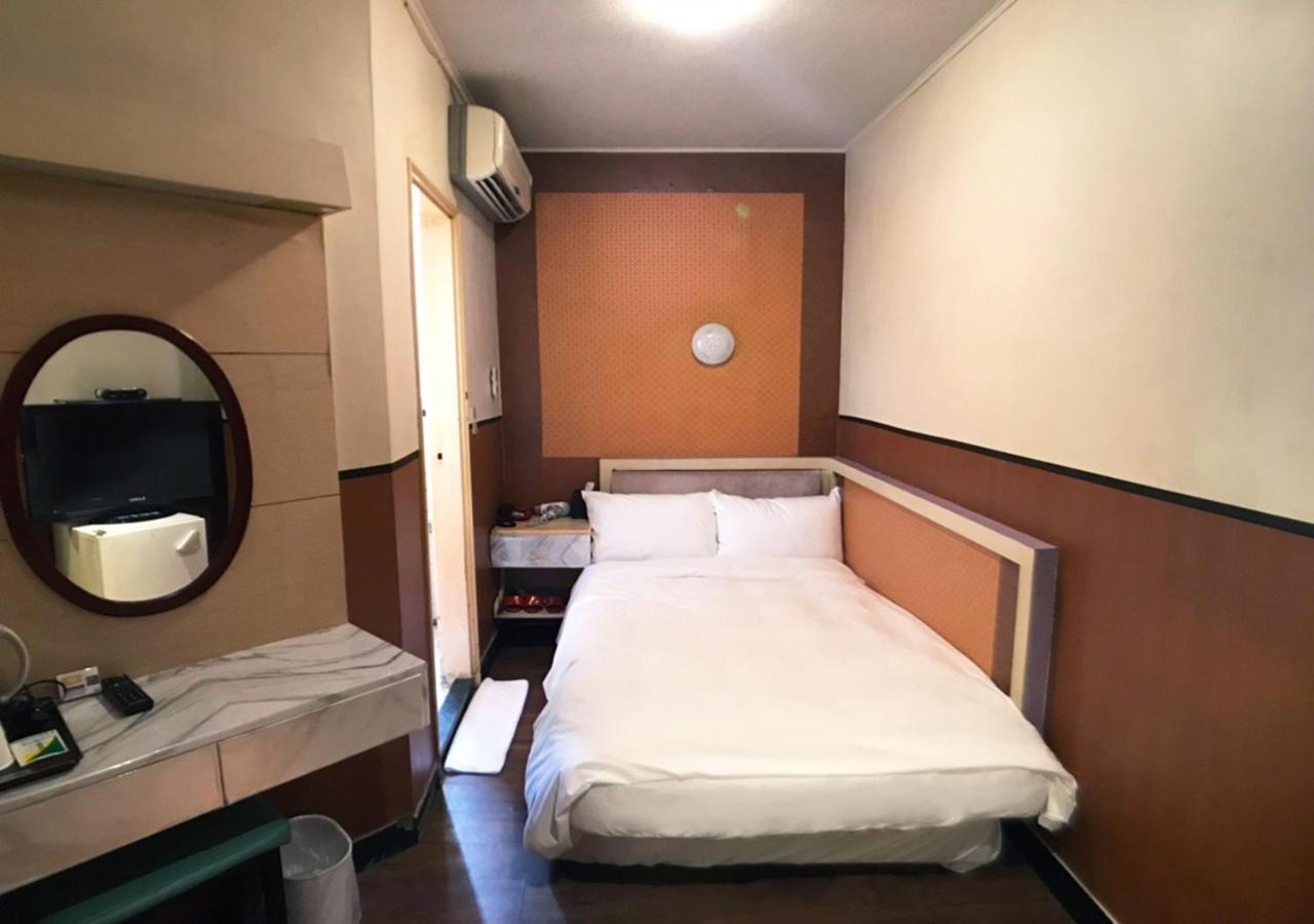 Huang Kai Hotel Taichung Eksteriør billede