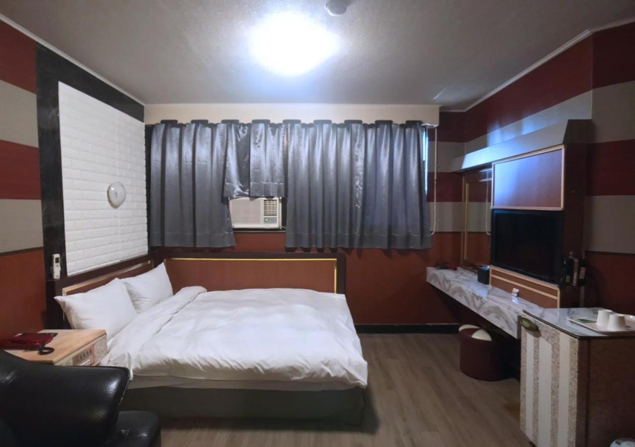 Huang Kai Hotel Taichung Eksteriør billede